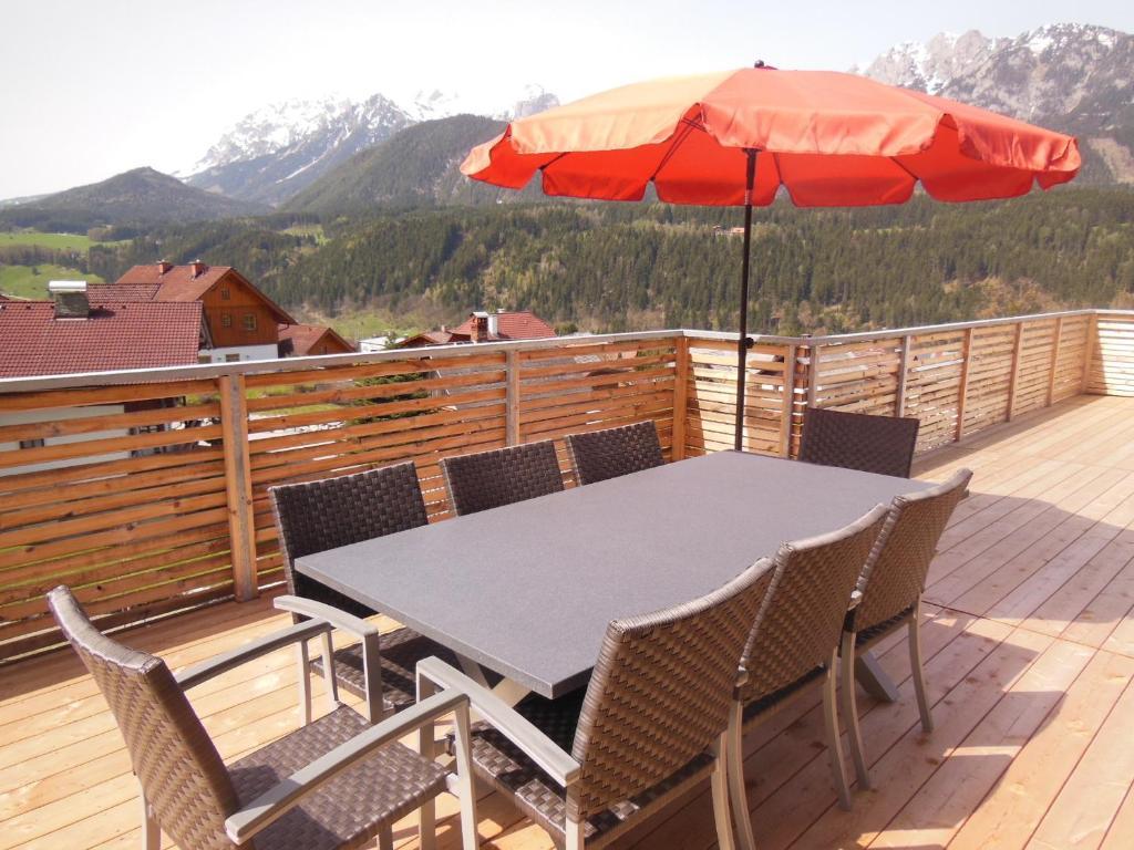האוס Penthouse Alpine Living Direkt An Der Skipiste By Schladmingurlaub חדר תמונה